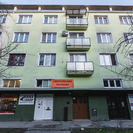 Flexihome Sk - Zborovska - Garage Parking With Electricity - 2 Bedrooms Kosice Exterior photo